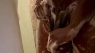 Jelqing In Shower - porn video